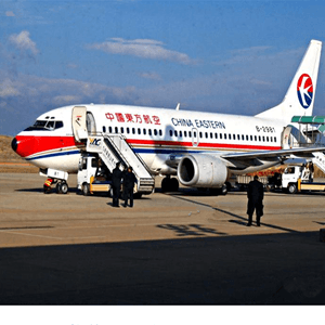 建三江湿地空运公司航空快运业稳步发展的原因是什么？